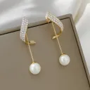 Stella Curve Pearl Drops
