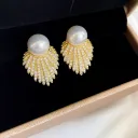 Gatsby Pearl Fan Studs